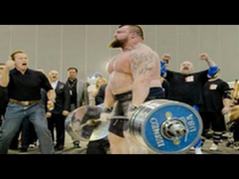 Dude breaks deadlift record while Arnold yells at him